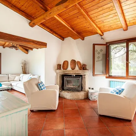 Villa Con Piscina Nelle Colline Della Gallura