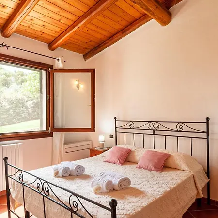 Con Piscina Nelle Colline Della Gallura ארזח'ינה
