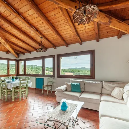 Villa Con Piscina Nelle Colline Della Gallura *