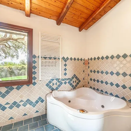 Vila Con Piscina Nelle Colline Della Gallura