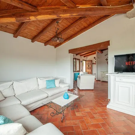 Villa Con Piscina Nelle Colline Della Gallura