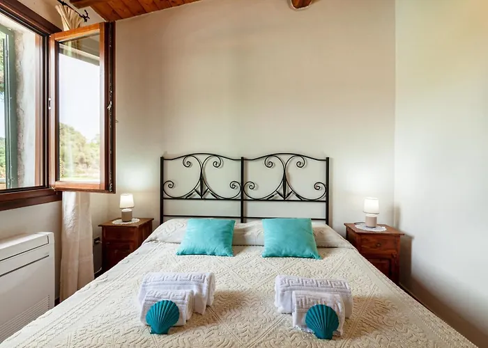 Villa Con Piscina Nelle Colline Della Gallura Arzachena