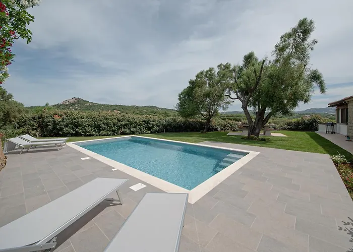 Con Piscina Nelle Colline Della Gallura * Arzachena